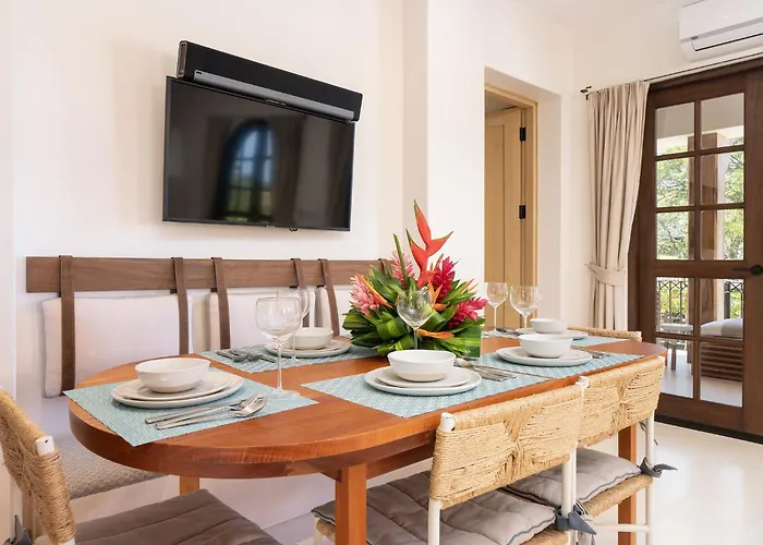 Plaza Mercado 12 - Beach, Oceanfront 2br, 2ba In Catalinas * Playa Danta